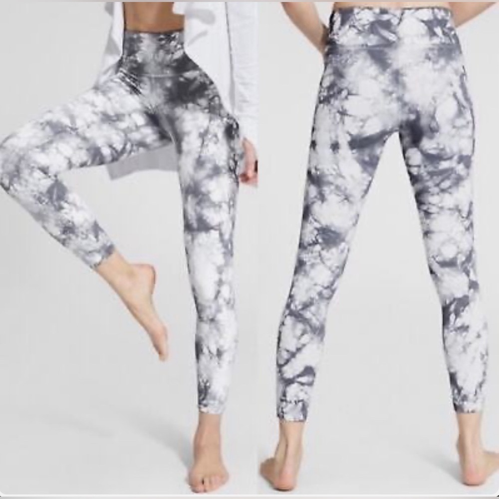 Athleta tie dye salutation powervita 7/8 marble legging tight white gray XS